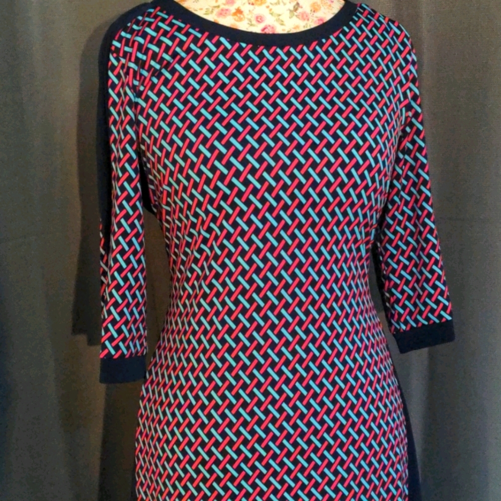 Geometric print midi dress- perfect for spring!